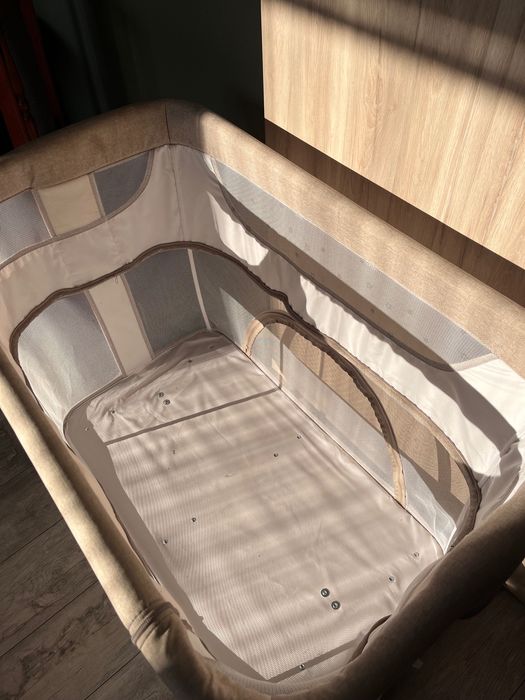 Łóżeczko dostawka z materacem Momi Smart Bed