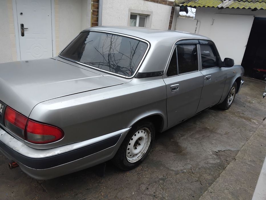 Волга  газ 31105