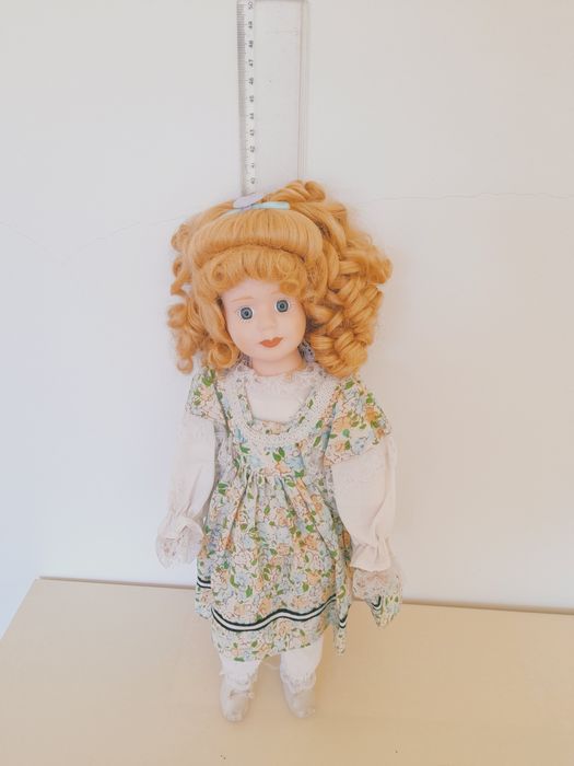 Bonecas de porcelana €3