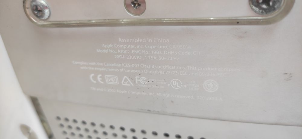 Моноблок Apple Emac 2002 року