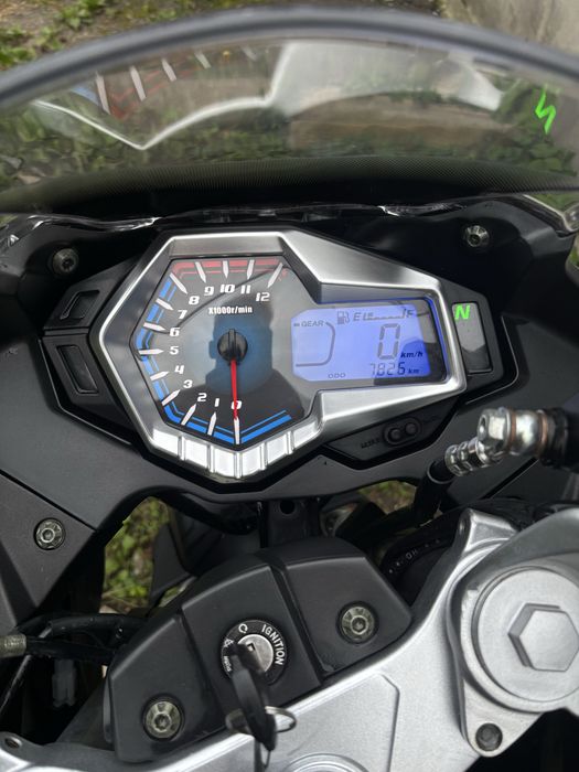 Мотоцикл  Loncin LX250GS-2A