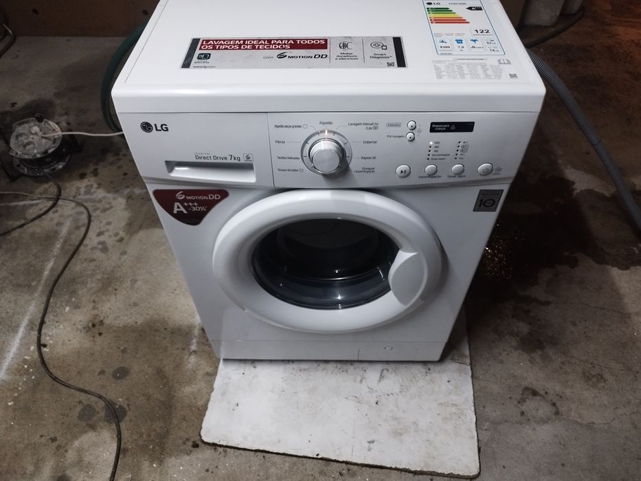 Máquina de lavar roupa LG