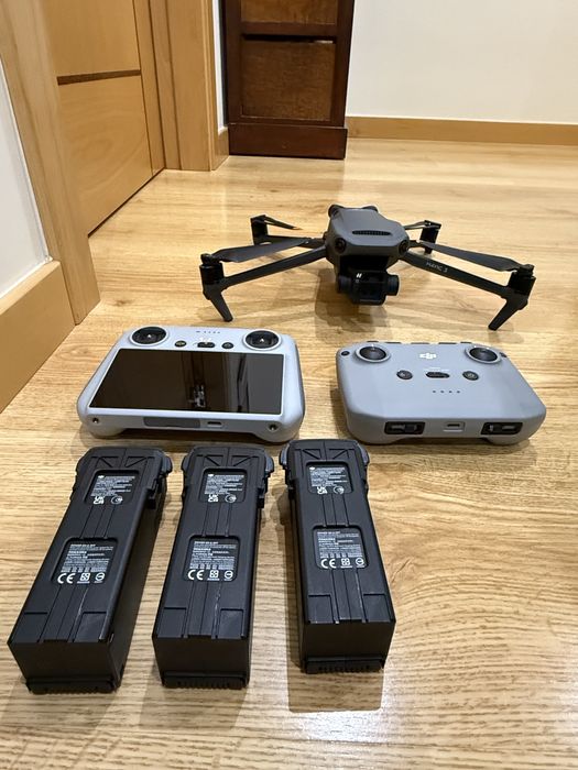 Dji Mavic 3 com selo C1 Fly more combo+ DJI RC