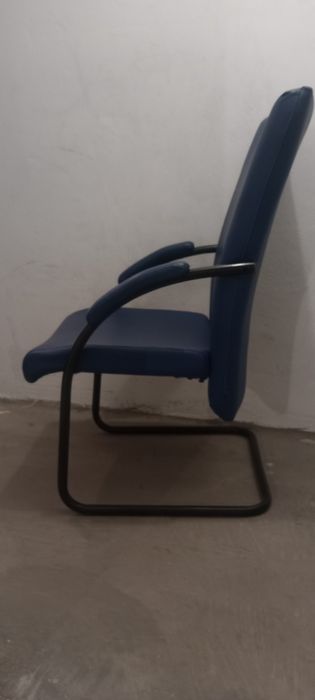 Fotel. Krzesło tapicerowane