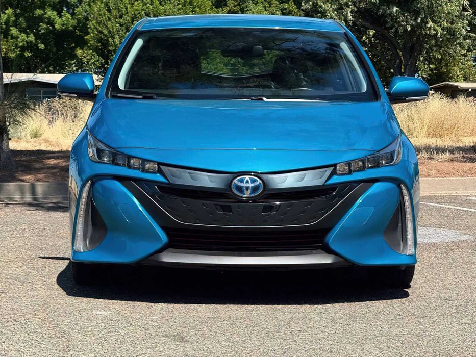 Toyota Prius Prime      2019