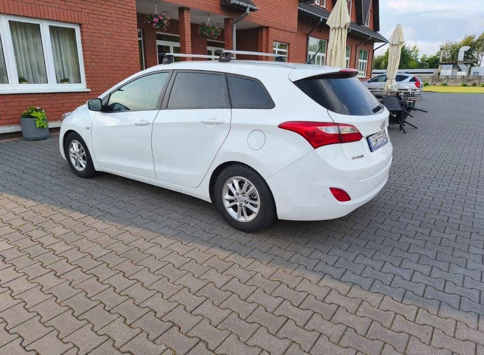 Hyundai i30 1.6 benzyna bezawaryjny