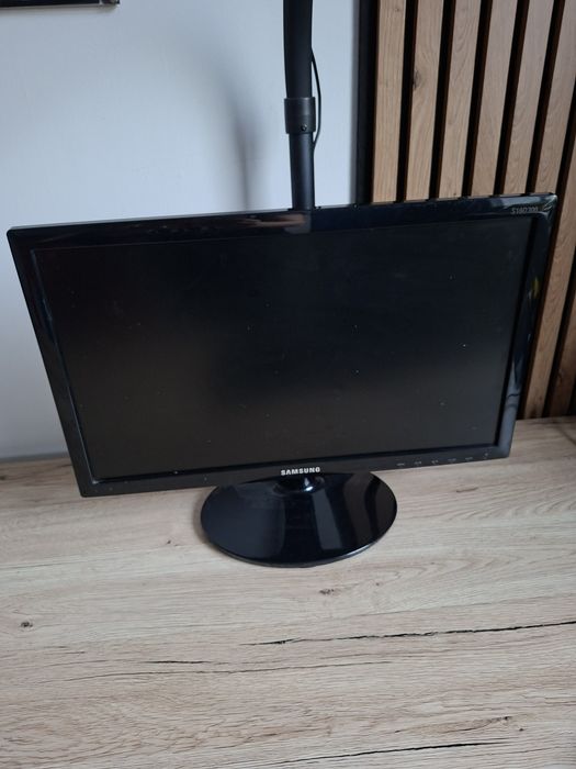 Monitor do komputera Samsung S19D300