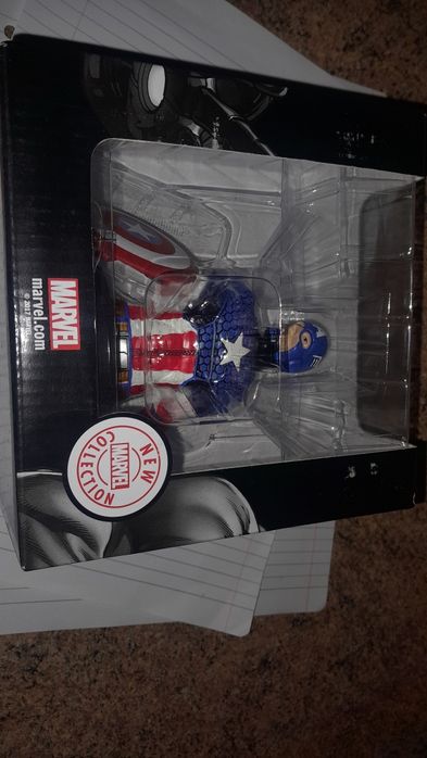 Estátua  capitao america