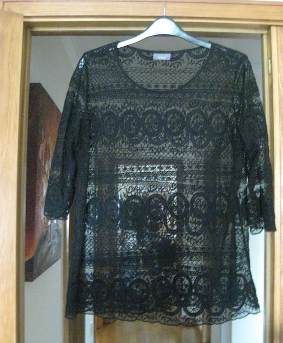 Blusa Preta de Renda XXL