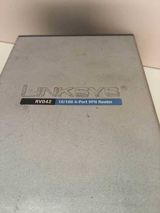 Router przewodowy Linksys Cisco RV042 zestaw 2szt