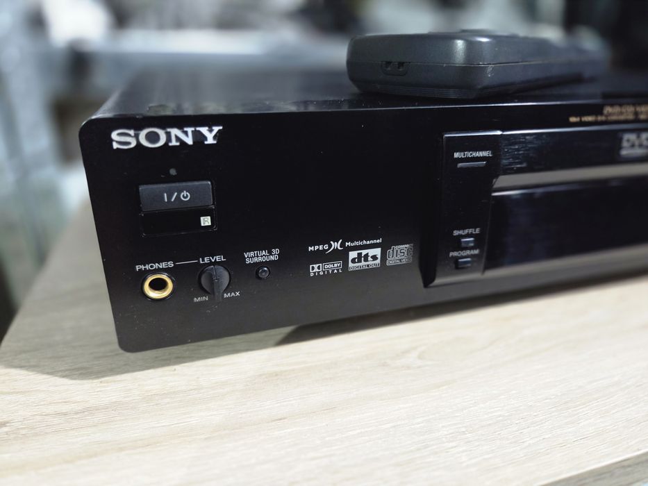 Sony DVP-S725D + Pilot   Uszkodzony