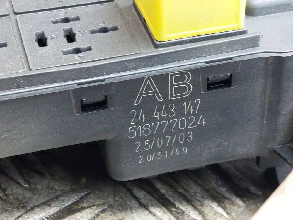 alt