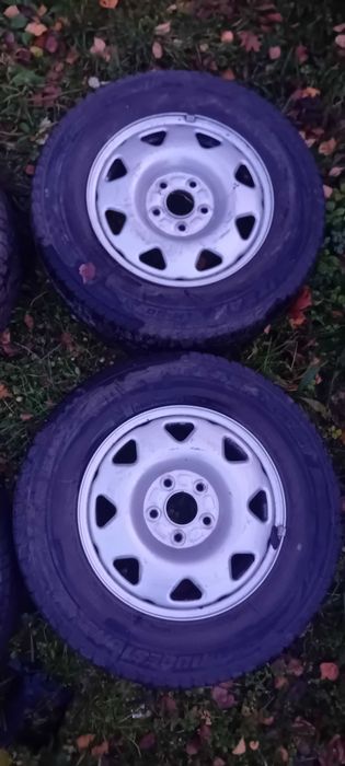 Koła zimowe stalowe Honda crv Bridgestone Blizzak lm80 205/70 15