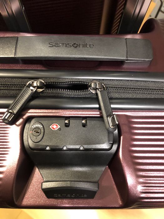 Валіза Samsonite .Розмір-S. Багаж.