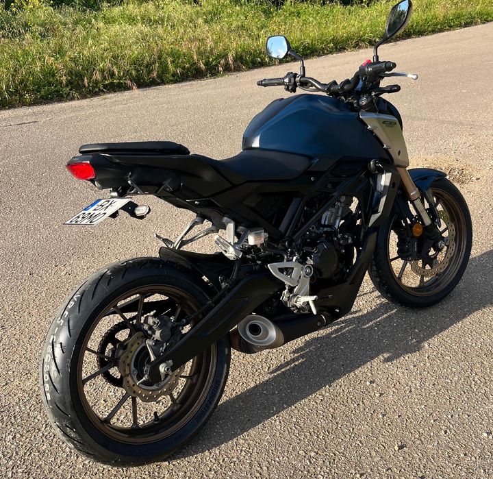 Honda cb 125 r 2022