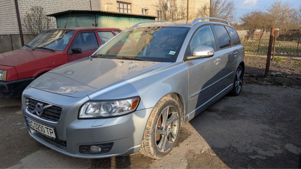 Volvo v50 1.6D 2011