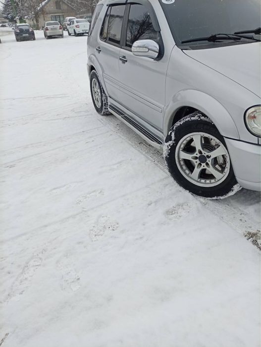 Продам Mercedes-Benz ML500