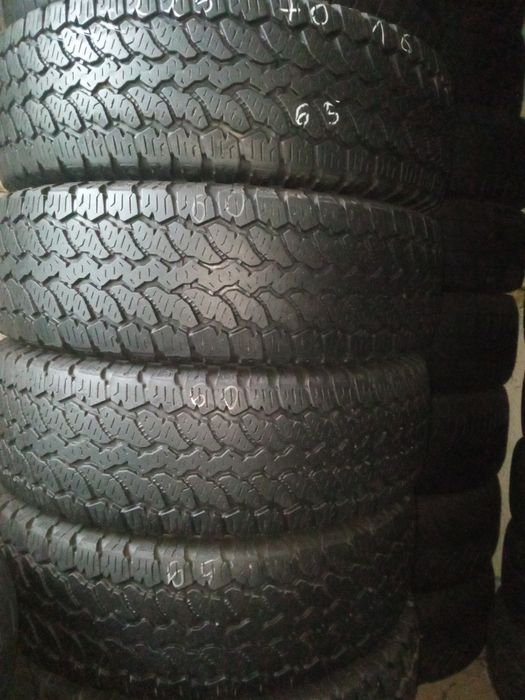 Sprzedam opony lub koła 9.00-20 i 16 SUV .