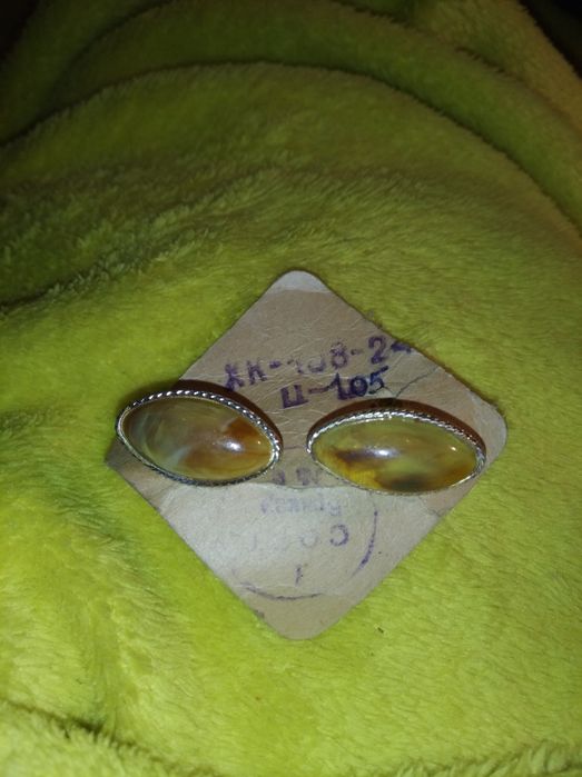 Запонки СССР с янтарём винтажные редкие жолтые с камнем овальные