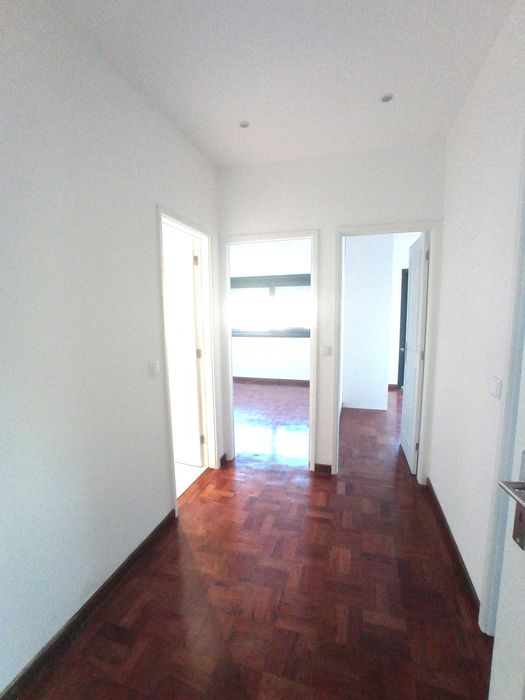 Excelente andar de moradia T4 duplex em Espinho