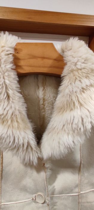 Casaco camurça sintética com pelo por dentro
