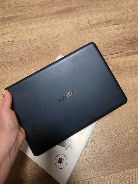 Ноутбук Asus Eee Book X205 TA