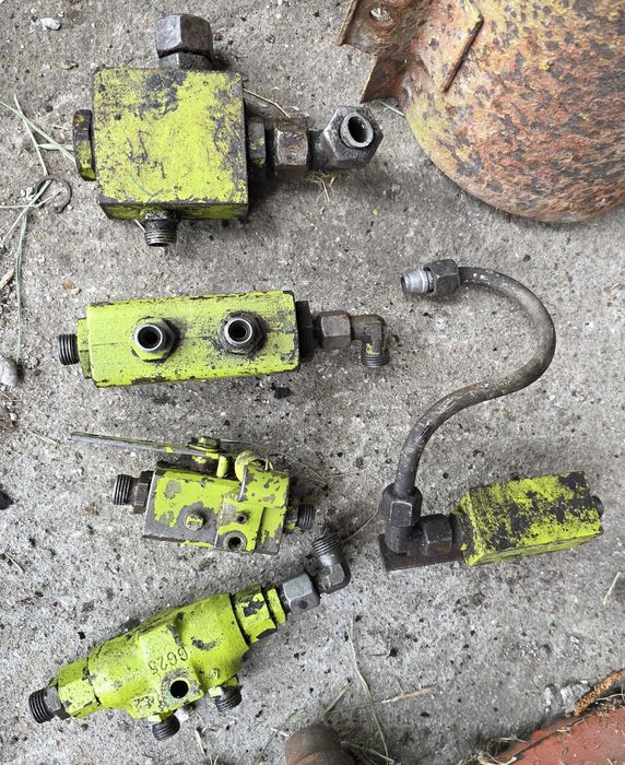 Rozdzielacz, zawór hydrauliczny używany Claas Dominator 76, 86, 96 i inne