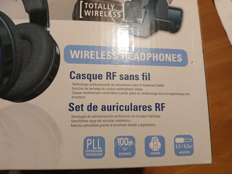 Wireless headphones