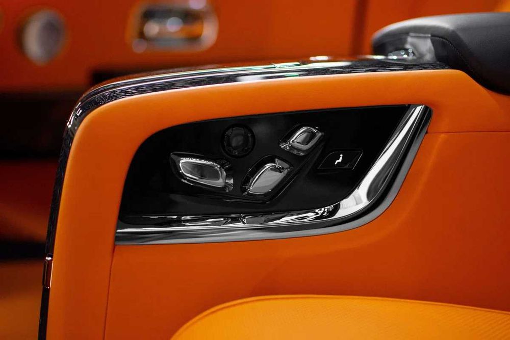 2025 Rolls-Royce Cullinan Series II Black Badge I