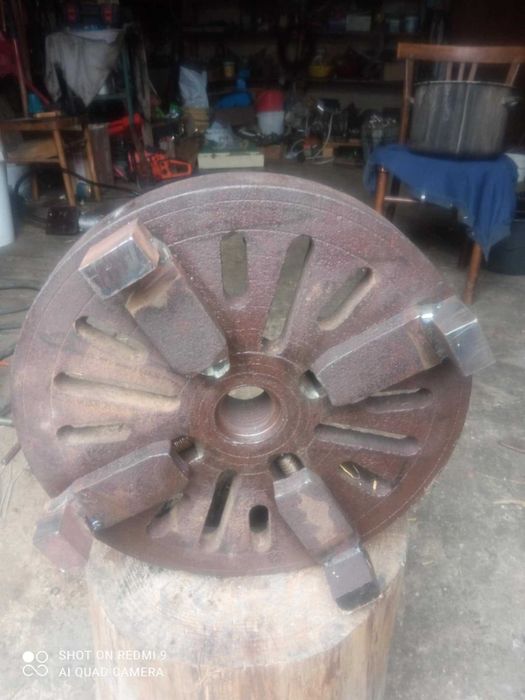 Uchwyt tokarski fi 400 planszajba