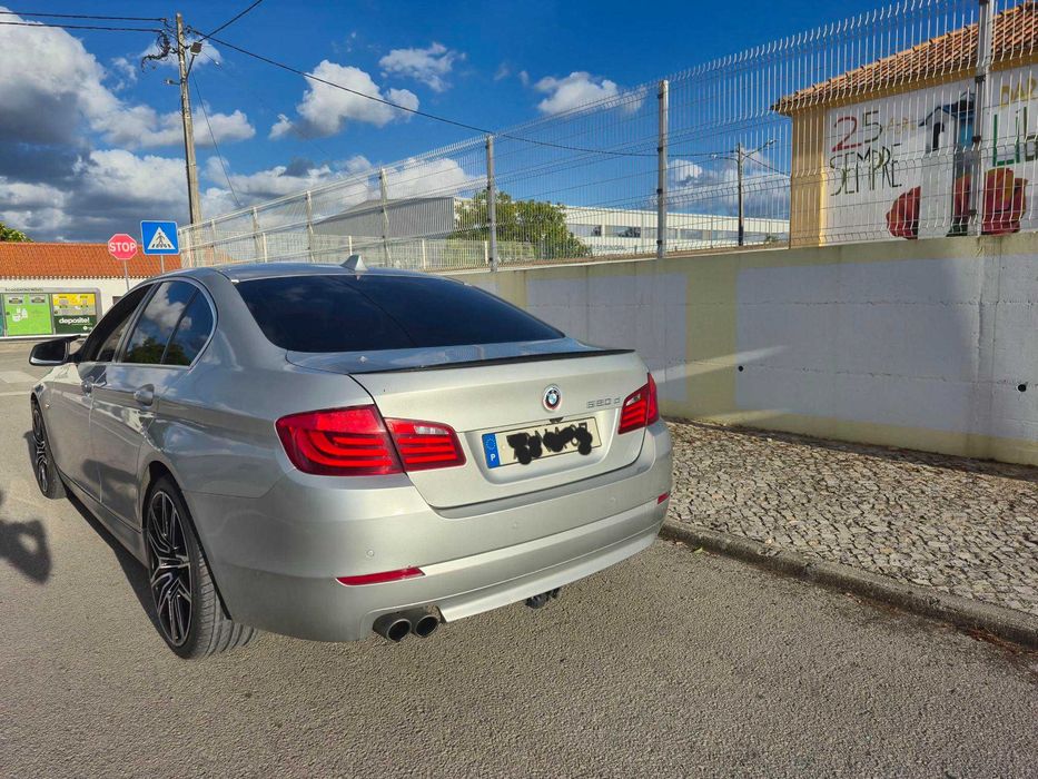 BMW 520d Nacional | 130.000 km | CarPlay | Jantes 20”