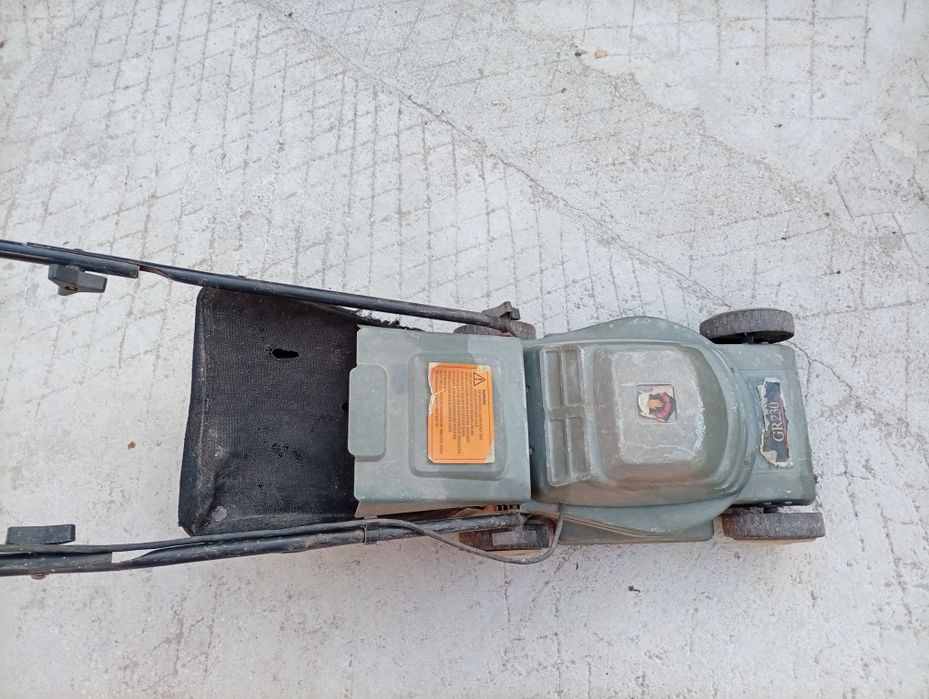 Corta relva black & decker