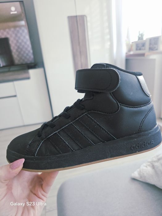 Sneakersy adidas chłopięce Nowe