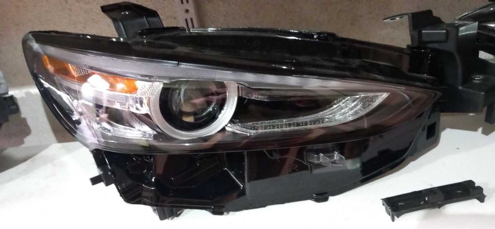 Фара Mazda 6 2019 2020 2021 Мазда