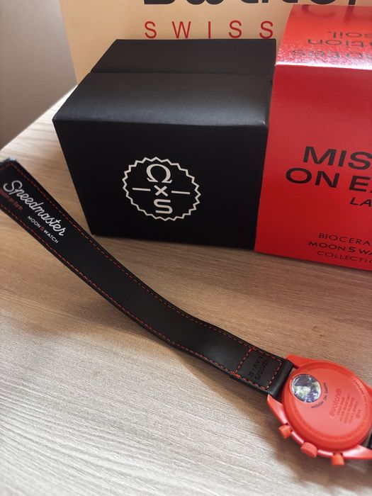 Годинник Omega x Swatch Moonwatch Lava