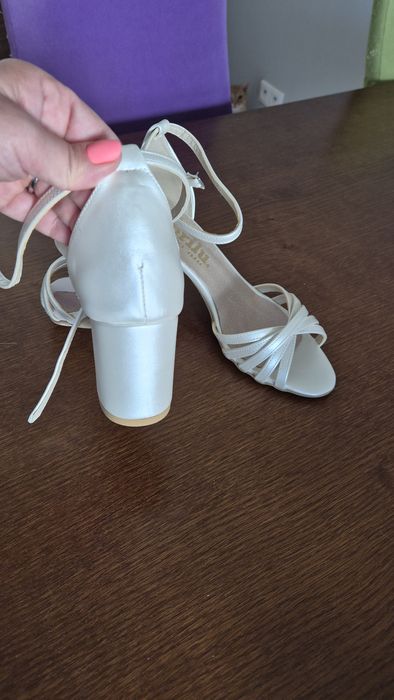 Buty ślubne Brilu, NOWE, 38 ecru z lekkim połyskiem