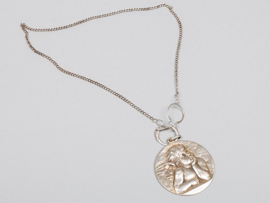 Anel antigo em ouro, safira e diamantes