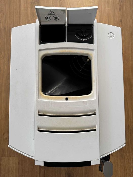 Ekspres ciśnieniowy Jura E8 Moonlight Silver