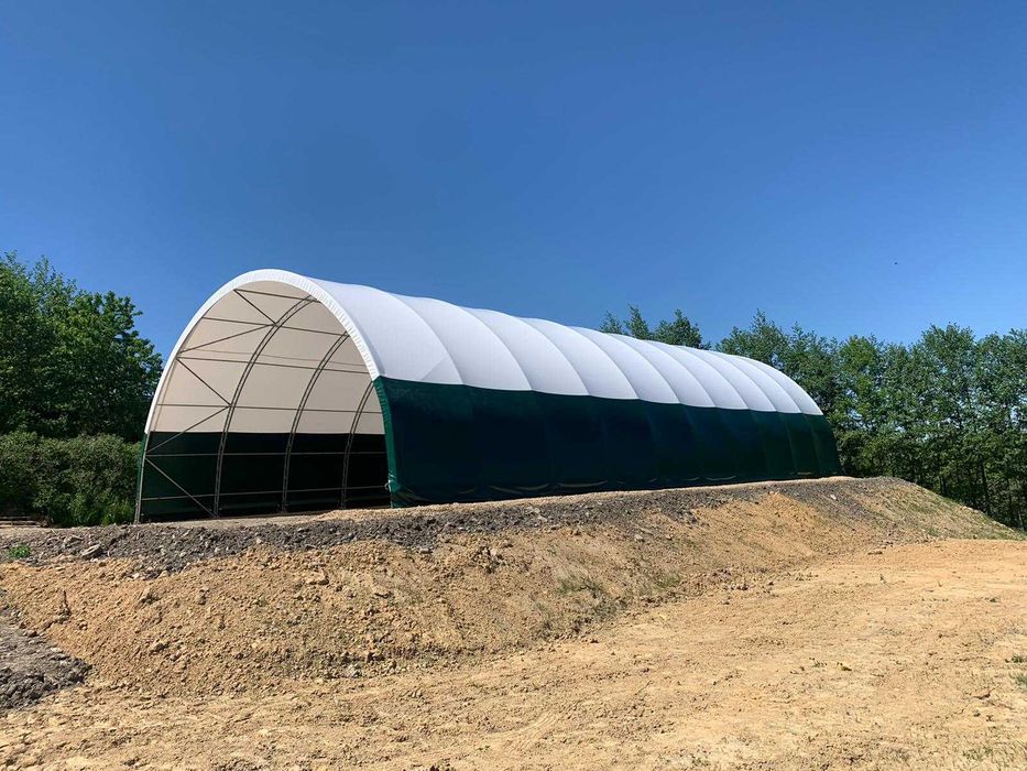 Hala na Bale, Hala Namiotowa, Hala łukowa, Ujeżdżalnia dla Koni