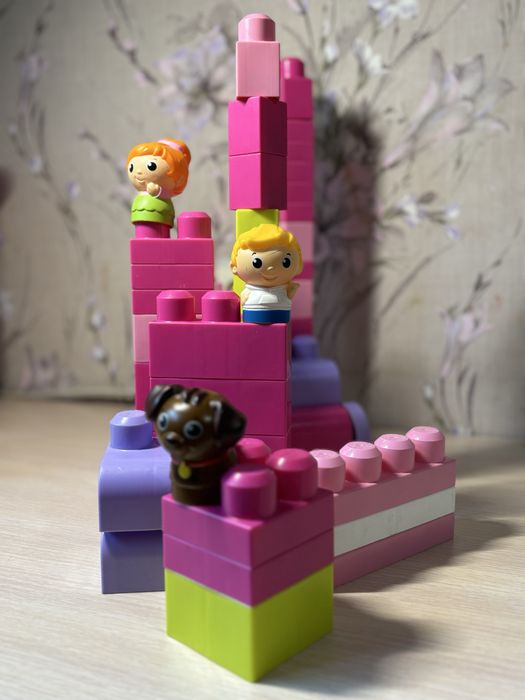Дитячий конструктор Mega Bloks з великими деталями