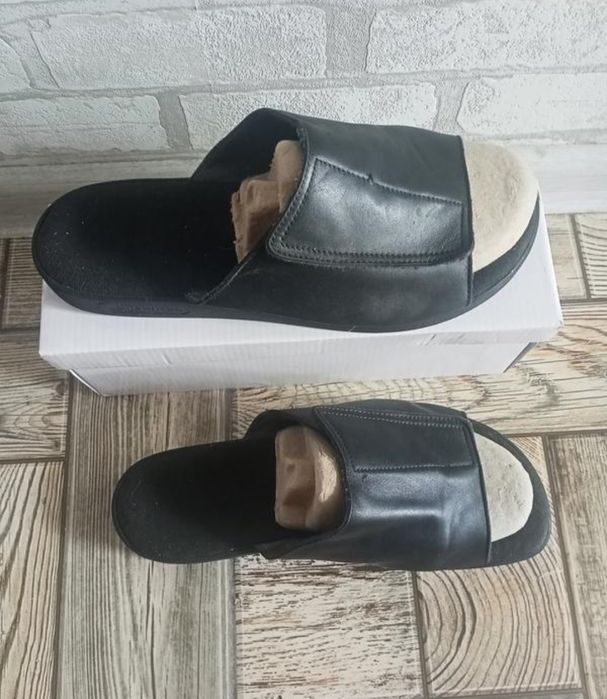 Шльопанці-тапочки helvesko по типу Zara