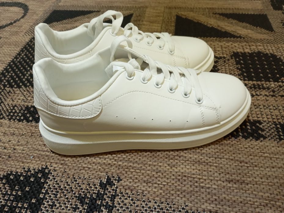 Sneakersy damskie białe Vices 40