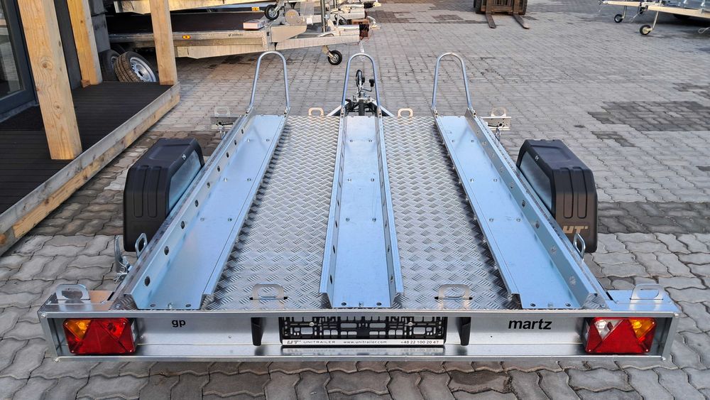 Atrelado NOVO Marca MARTZ mod. GP3 Premium Piso alumínio.