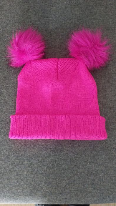 Czapka z pomponami różowa