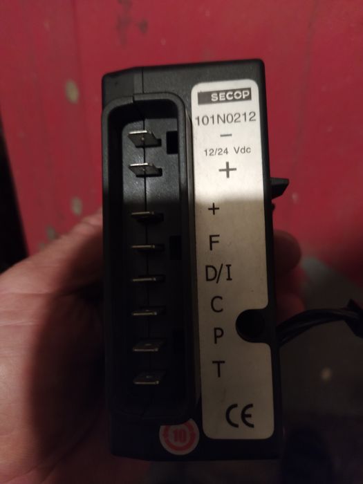 Sprzedam częśći do lodowki