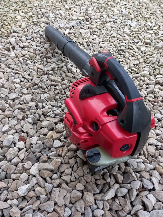 Dmuchawa spalinowa do lisci Castelgarden XBL27V stiga