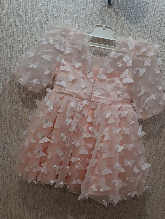 Сукня для дівчинки