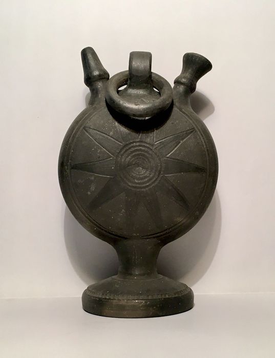 MORINGUE - assinado R. Bisalhães - antigo - 15,5x10,5x6,5 cm/s