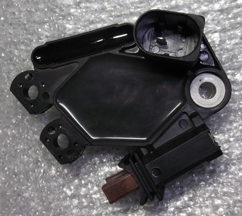 Регулятор напряжения VR-V3788 Fabia Roomster Golf Passat Tiguan Touran