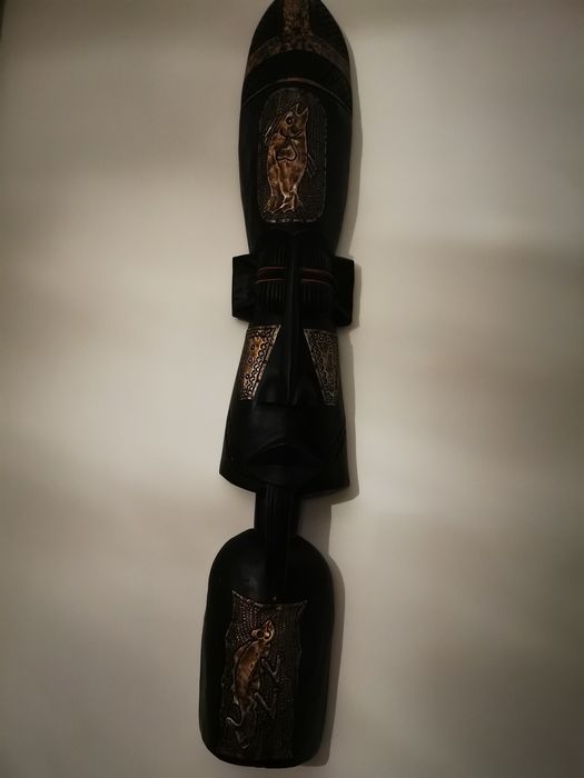 Conjunto Estatuetas africanas e painel